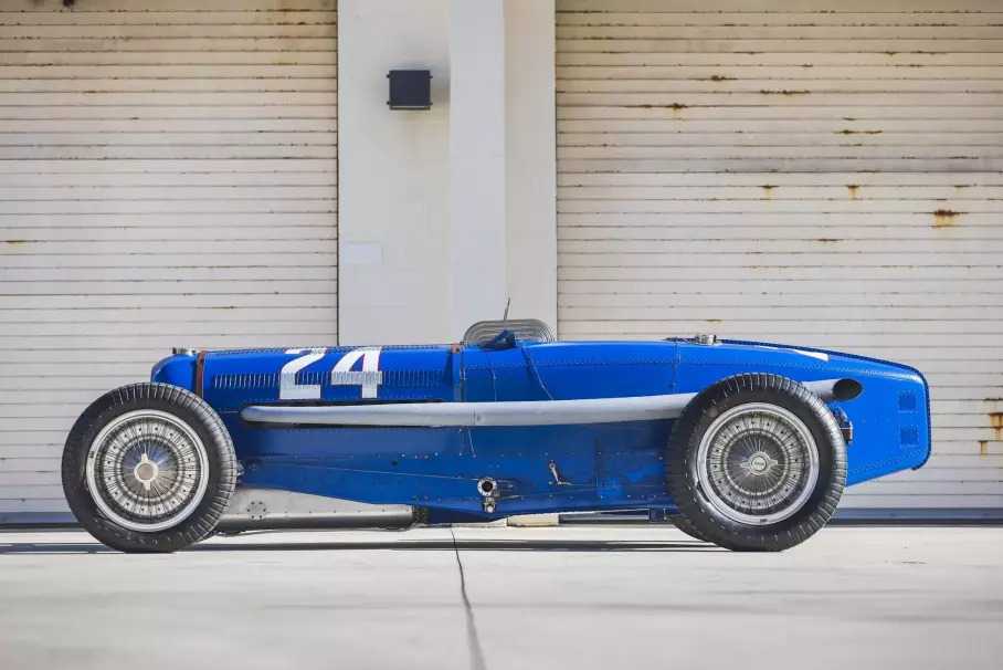 На торги выставили гоночный Bugatti 30-х годов