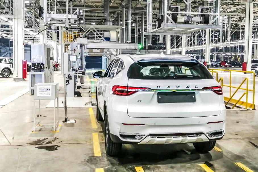 Выпуск легковых автомобилей в России сократился в 30 раз