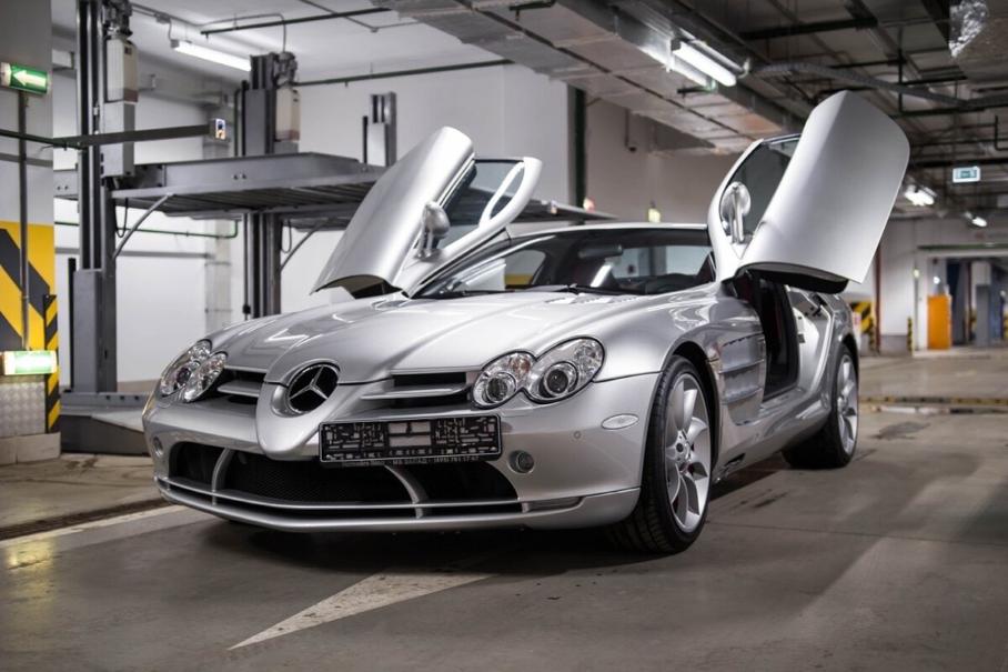 Mercedes-Benz SLR McLaren продают в России за 50 миллионов рублей