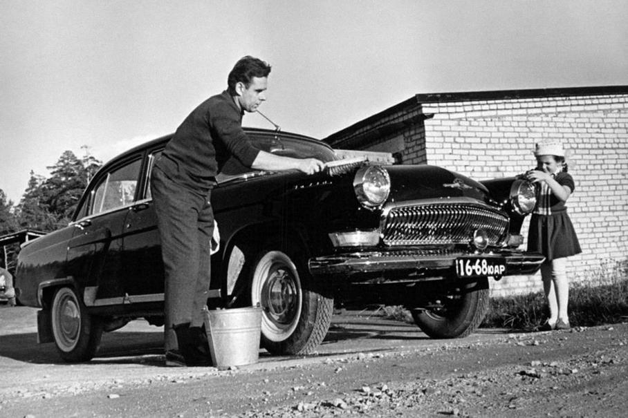 Под именами «Чайка» и «Волга-21» хотят продавать скалки для теста и пиво