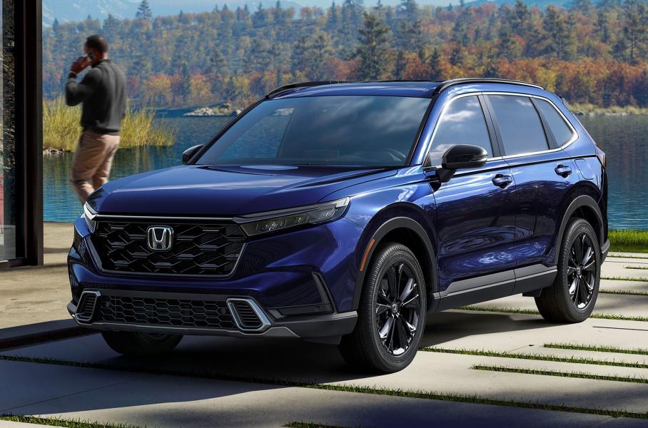 Четыре Toyota Crown, электрокар Hyundai Ioniq 6 и новая Honda CR-V: главное за неделю