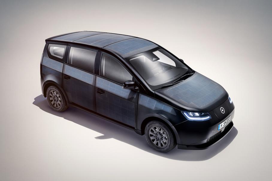 Создан электрокар на солнечных батареях по цене Lada Largus