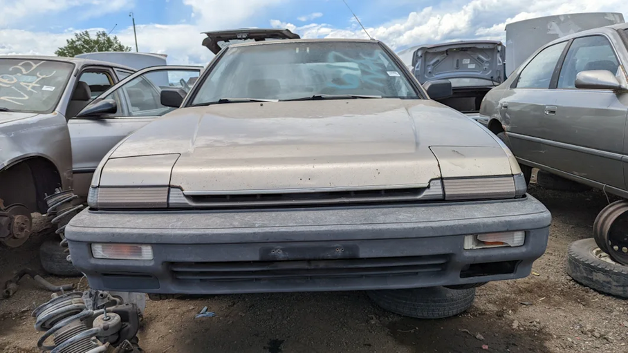 До Луны и обратно: на свалке нашли Honda Accord с огромным пробегом
