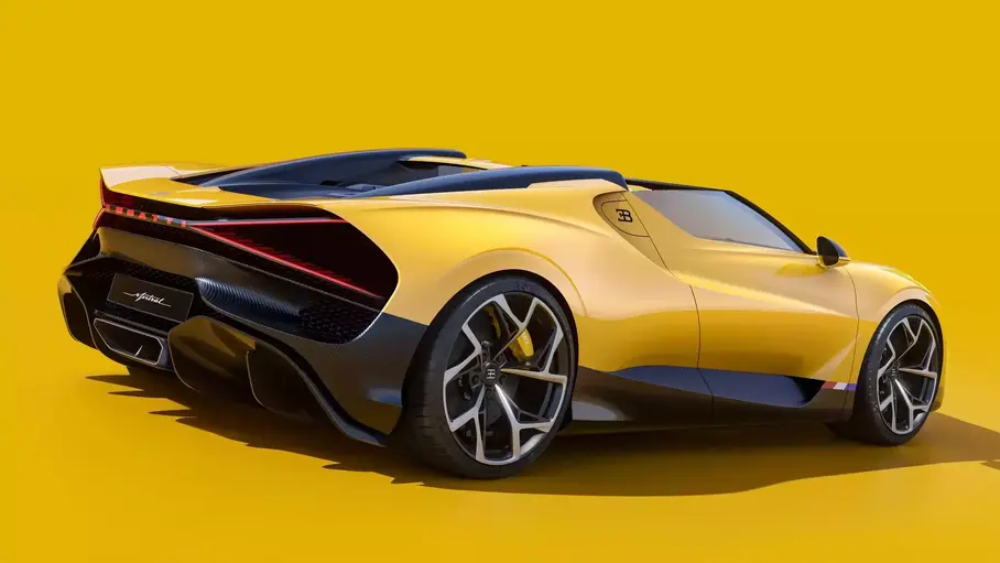 Последний Bugatti с мотором W16, «заряженный» Lamborghini Urus и Koenigsegg с уникальной коробкой передач: главное за неделю