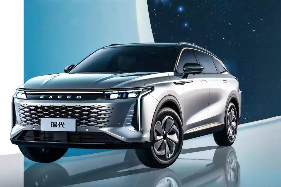1200-сильный газотурбинный гиперкар, новый кроссовер Exeed и гибридный Chery Tiggo 7 Pro: главное за неделю
