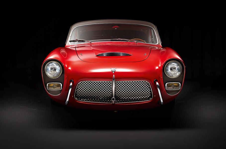 Посмотрите на купе Pegaso Z102B, один из самых редких автомобилей в мире