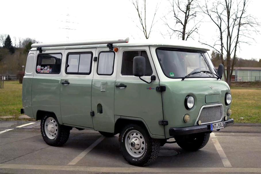 «Ржавеет, но идеален для бездорожья»: европейцы оценили «Буханку»