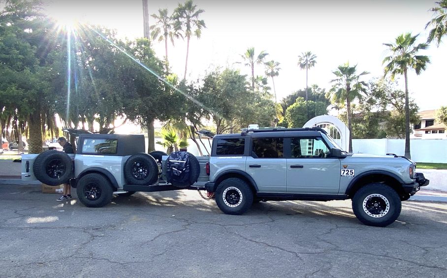Для нового Ford Bronco сделали прицеп из такого же Bronco