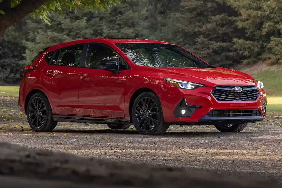 Самый быстрый и мощный кроссовер, новая Subaru Impreza и Toyota Prius пятого поколения: главное за неделю