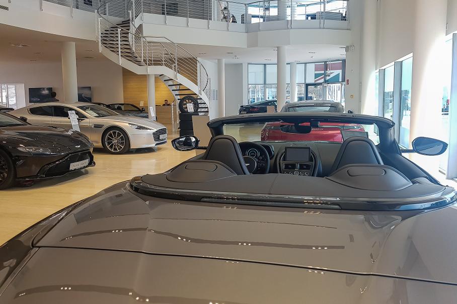 Почему машины не подешевеют в 2023 году: отвечают эксперты