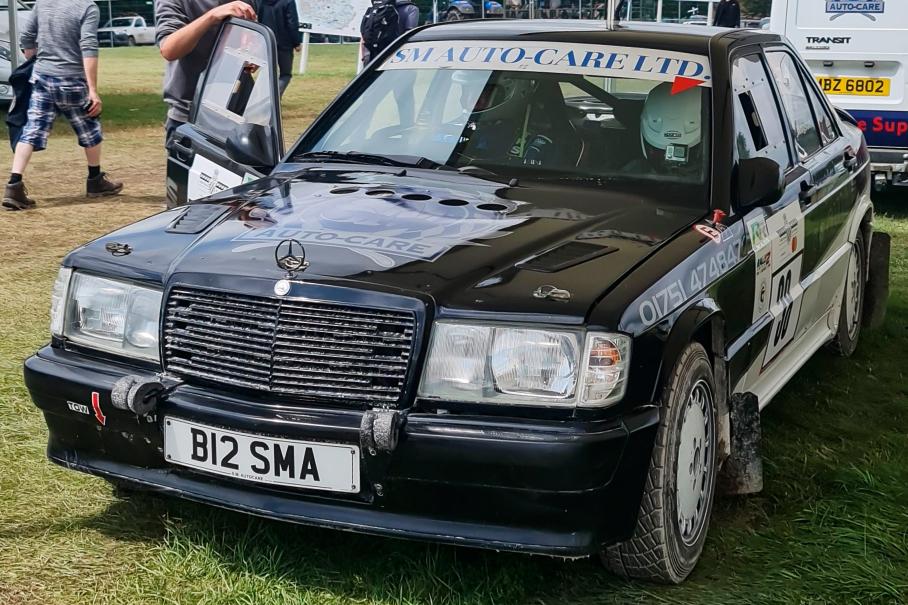 В ралли «двести первые» участвовали, но заводская программа так и не состоялась. Все построенные автомобили — частных команд. Например, это фото сделано на Фестивале скорости в Гудвуде в 2021 году