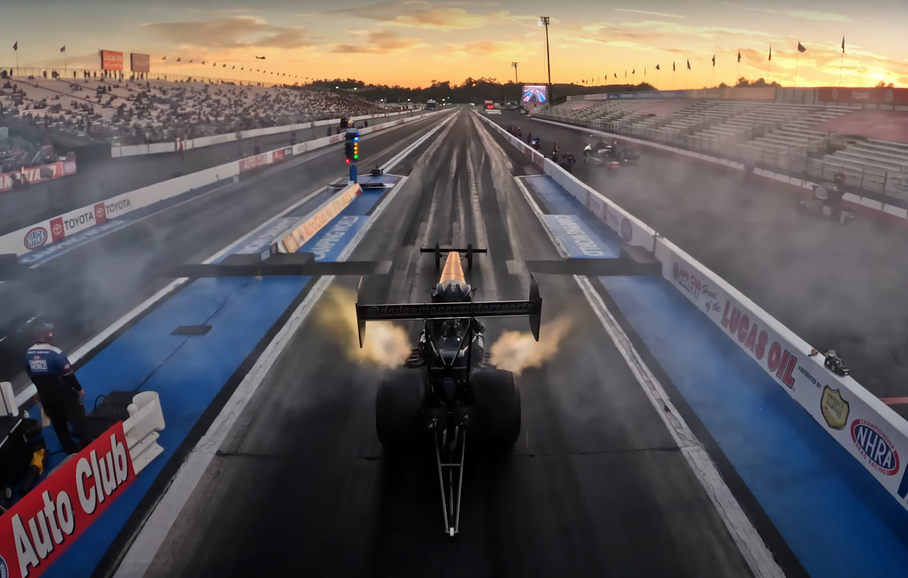 Посмотрите на заезд дрэгового про-мода глазами пилота