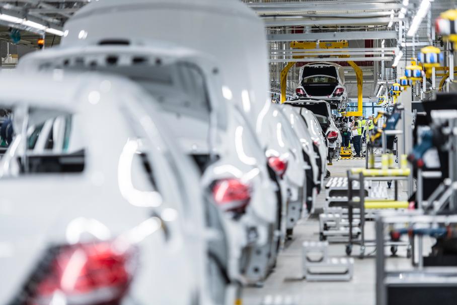 Завод Mercedes-Benz в России. Архивное фото