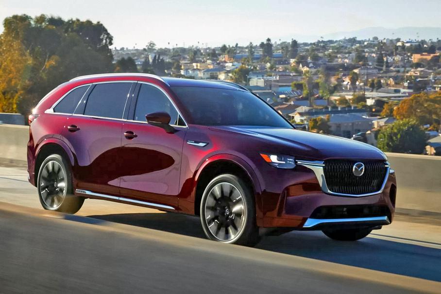 Раскрыта внешность флагманского кроссовера Mazda CX-90