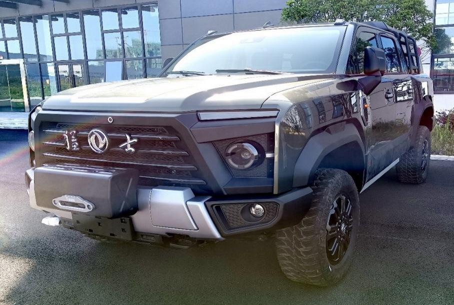 Раскрыты характеристики и дата премьеры гигантского вездехода Dongfeng