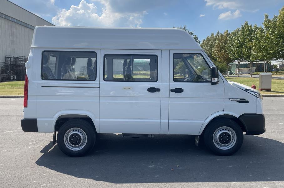 Китайцы подвергли пятому рестайлингу 45-летний минивэн Iveco