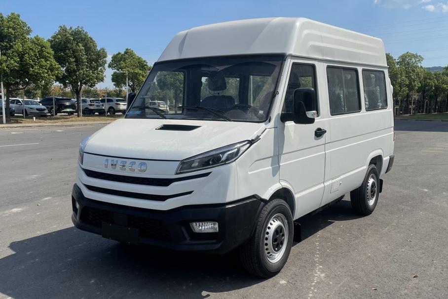 Китайцы подвергли пятому рестайлингу 45-летний минивэн Iveco