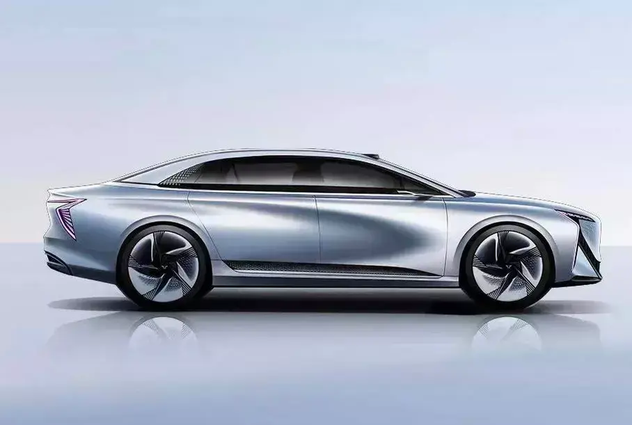 Обновлённые Tesla Model S и Model X, новый интерьер Exeed VX и самый сложный Rolls-Royce: главное за неделю