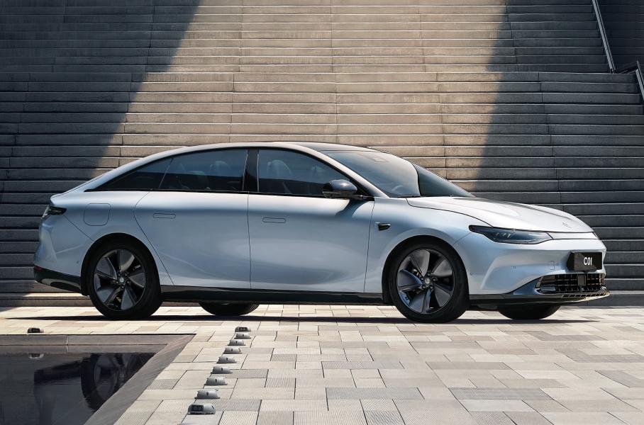 В Россию привезли конкурента Tesla вдвое дешевле Model S