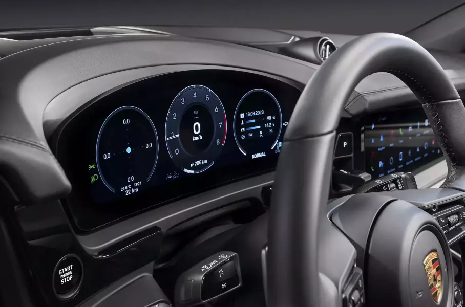 Новый гиперкар Lamborghini, обновлённая Hyundai Sonata и рестайлинг Porsche Cayenne: главное за неделю