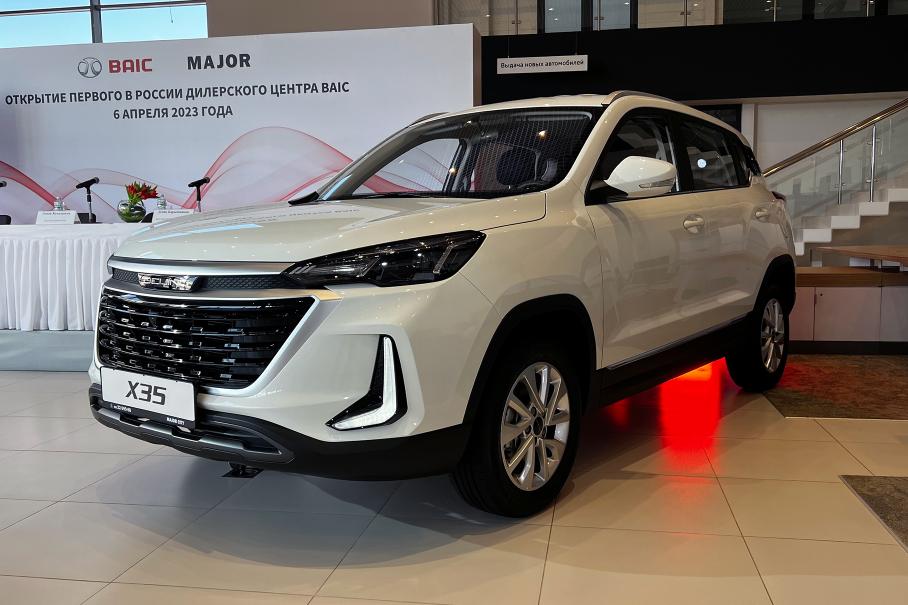 Китай отгрузил в Россию 160 тысяч автомобилей за год