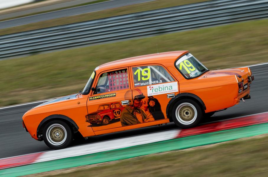 Новый сезон российских ретрогонок Classic Touring стартует в мае