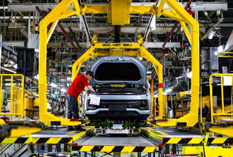 «Москвич» запускает главный конвейер