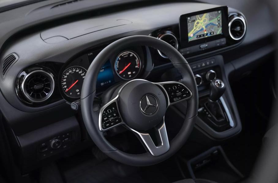Интерьер Mercedes-Benz Citan