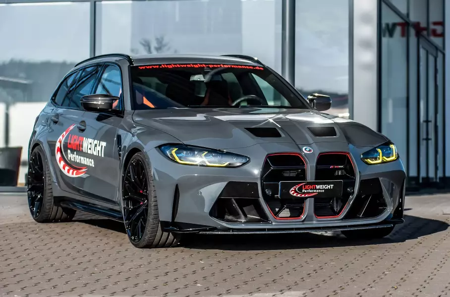 Универсал BMW M3 Touring сделали похожим на M4 CSL