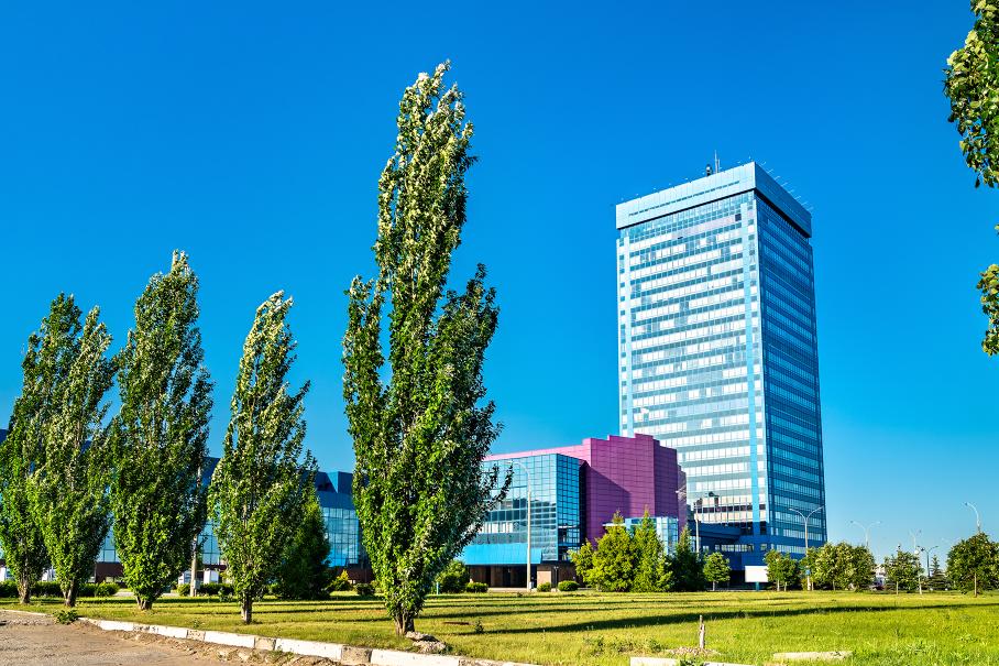 АвтоВАЗ будет собирать автомобили по субботам, если хватит деталей