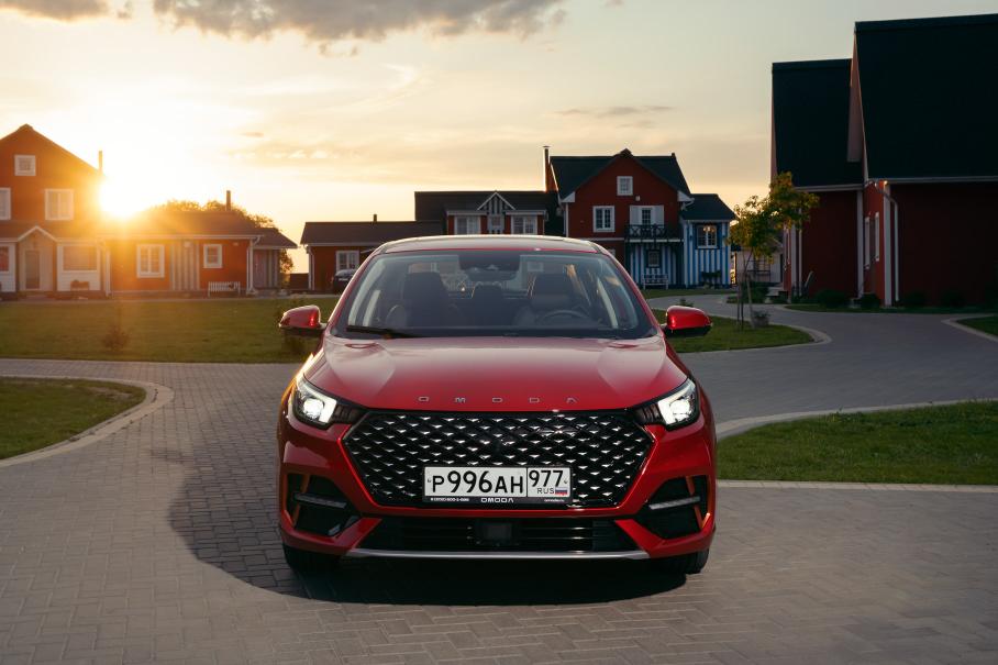 Omoda S5. Седаны еще поборются