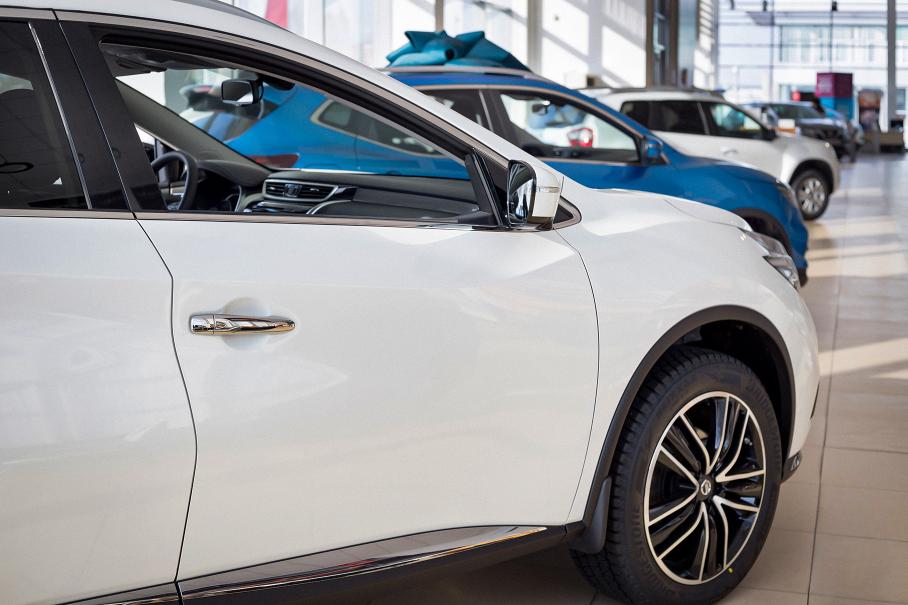 В России закончились официальные BMW, Chevrolet и Volvo