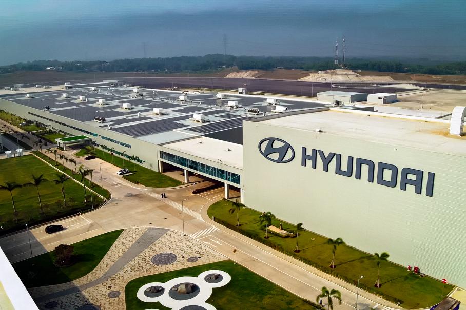 Женщин впервые допустили до работы техниками на заводах Hyundai в Южной Корее