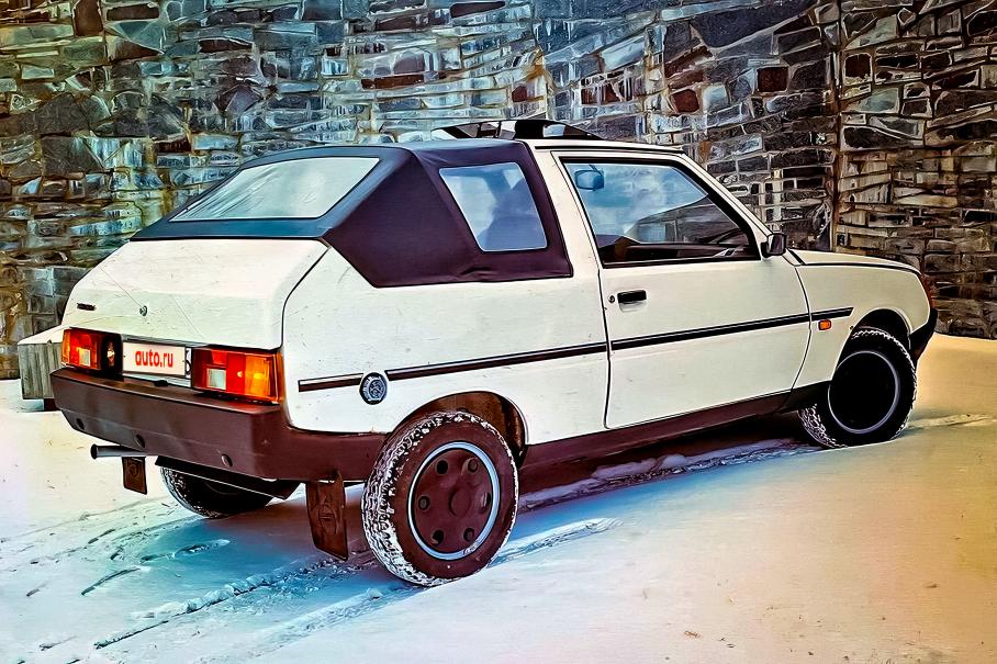 ЗАЗ-1102 «Таврия»