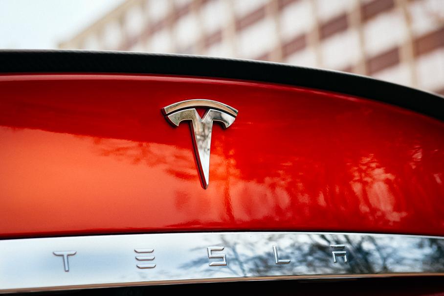 В Индии начнут выпускать электрокар Tesla за 2 миллиона рублей