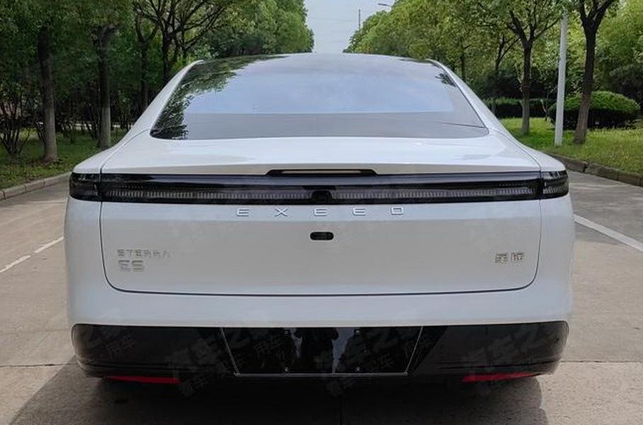 Раскрыты характеристики первого премиум-седана Exeed