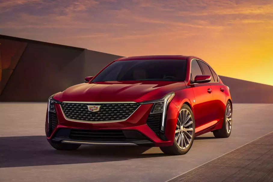 Седан Cadillac с гигантским 33-дюймовым экраном, Jeep без дизеля и рестайлинг самого популярного пикапа Ford: главное за неделю