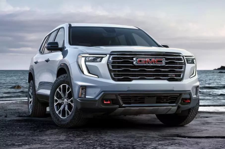 Седан Cadillac с гигантским 33-дюймовым экраном, Jeep без дизеля и рестайлинг самого популярного пикапа Ford: главное за неделю
