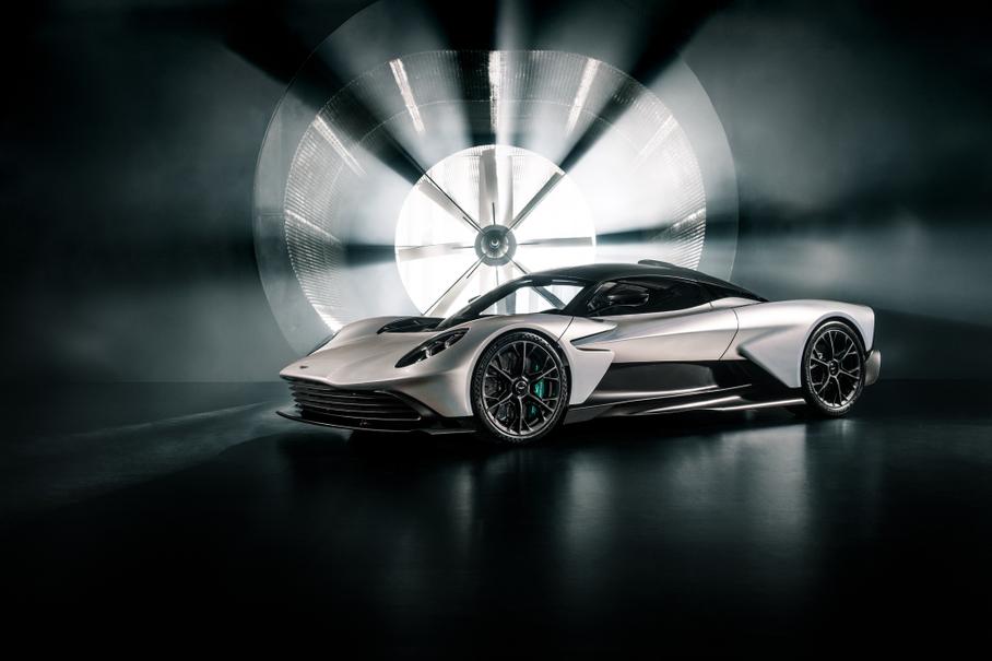Aston Martin показал предсерийный «формульный» суперкар Valhalla
