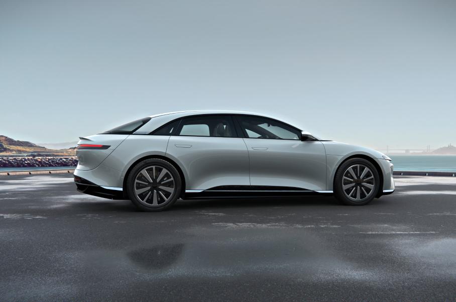 Седану Lucid Air добавили «бюджетную» версию