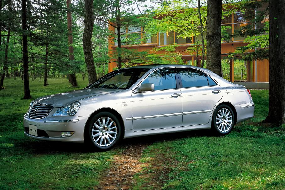 Toyota Crown Majesta. Архивное фото