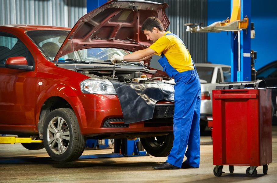 В России техобслуживание у дилеров стало дороже в 1,5-2 раза