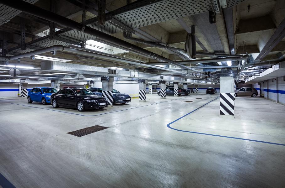 В Екатеринбурге из-за морозов стоимость парковки подняли до 80 тысяч рублей