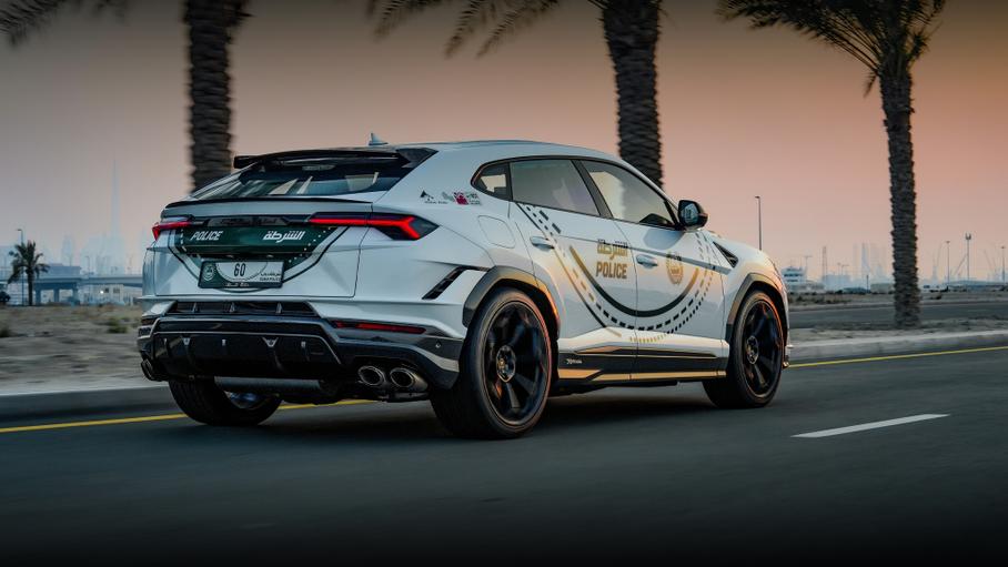 Lamborghini построила полицейский суперкроссовер Urus Performante