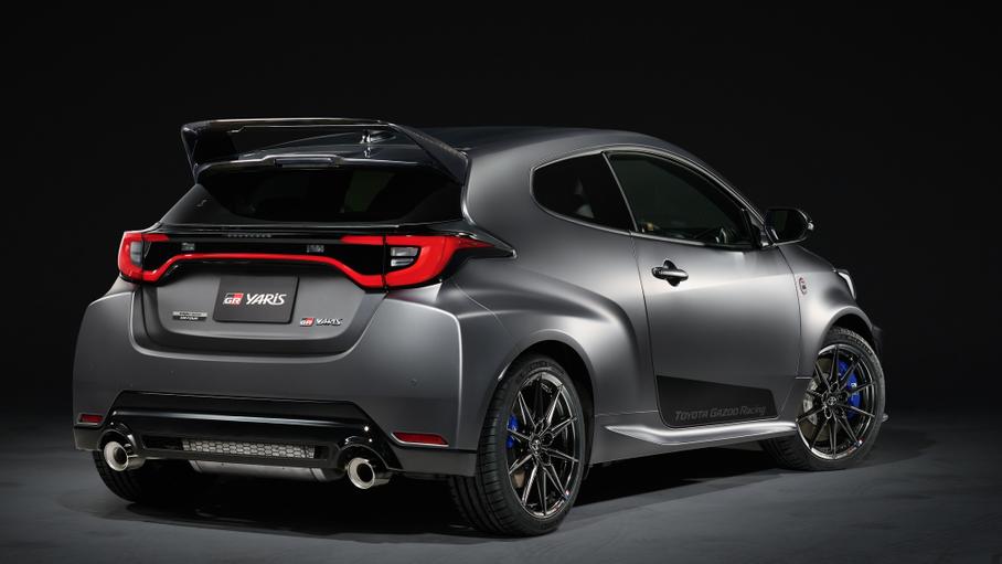 Новая Toyota GR Yaris получила две чемпионские версии с режимом «пончиков»