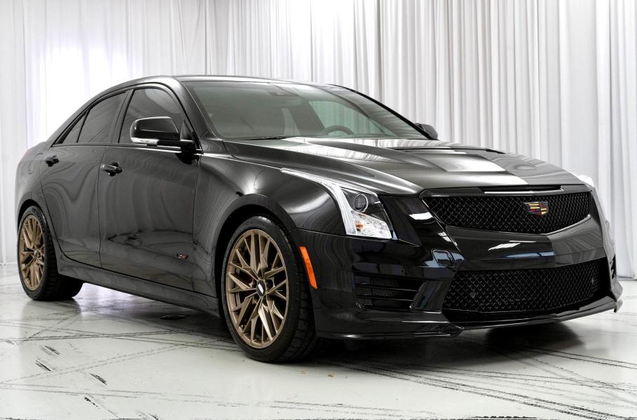 На продажу выставлен необычный Cadillac ATS-V, на котором ездил Джо Байден