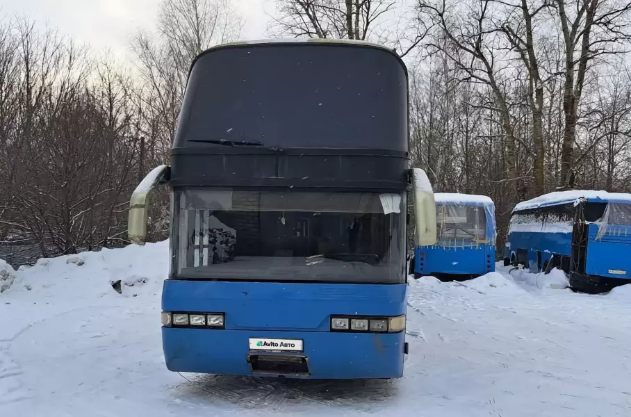 Два редчайших автобуса-гиганта продают в России