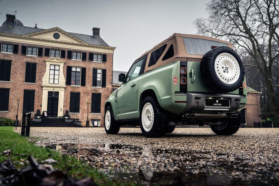 Голландцы показали ностальгический Land Rover Defender в винтажном стиле