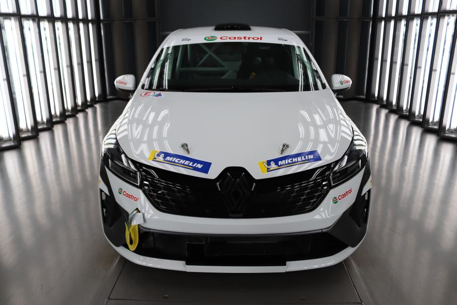 Обновлённый Renault Clio готовят к серьёзным гонкам