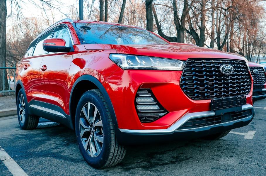 Кроссоверы Xcite X-Cross 7 начали отгружать в автосалоны